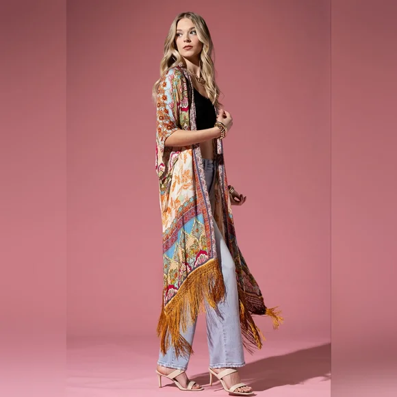 Detailed Floral & Demask Print Kimono on Jacquard Fabric w Golden Fringe Tassels - Picture 3 of 9